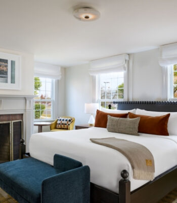 kraemer-design-group-kdg-detroit-dearborn-inn-bedroom-colonial-homes-fireplace-issac-maiselman